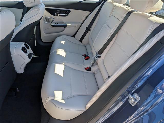 2026 Mercedes-BENZ C-CLASS — миниатюра 16