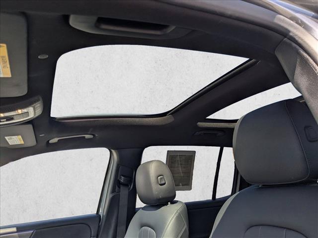 2023 Mercedes-BENZ GLB — миниатюра 15