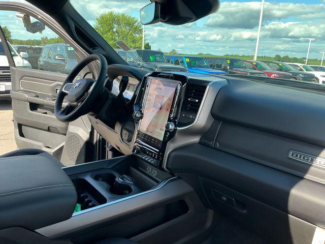 2026 RAM 3500 BIG HORN CREW CAB 4X4 8' BOX — миниатюра 22