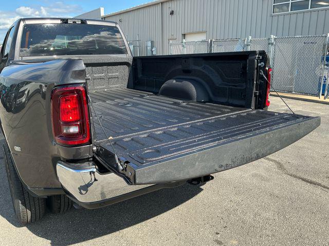 2026 RAM 3500 BIG HORN CREW CAB 4X4 8' BOX — миниатюра 12