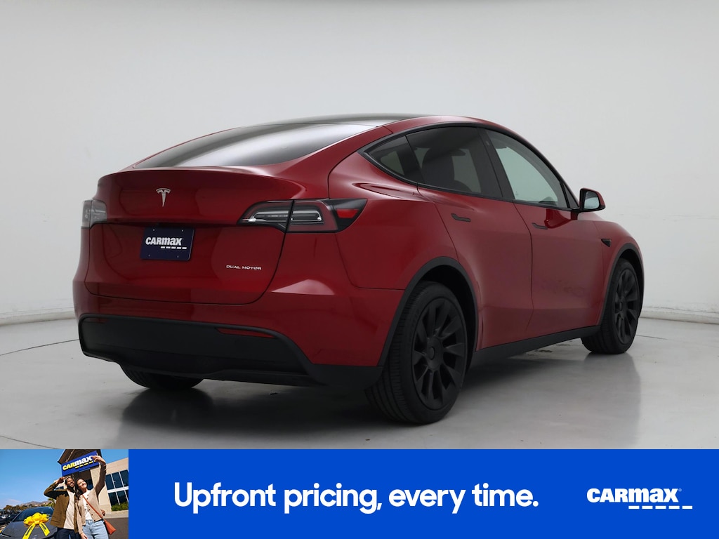 TESLA MODEL Y LONG RANGE - 10