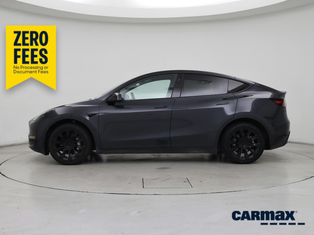 TESLA MODEL Y - 3