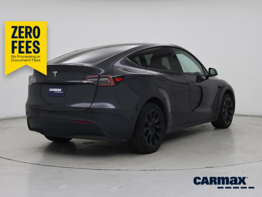 TESLA MODEL Y - 10