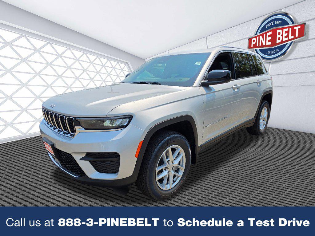 New 2026 Jeep Grand Cherokee Laredo