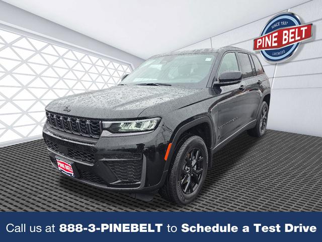 New 2026 Jeep Grand Cherokee Altitude