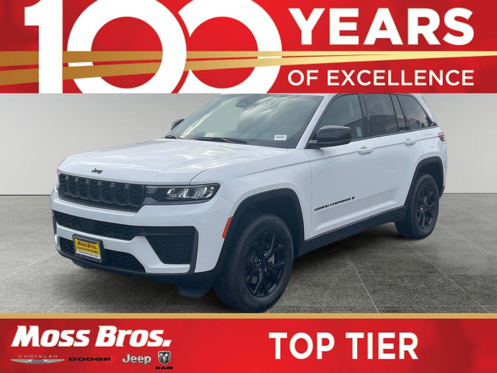 New 2026 Jeep Grand Cherokee Altitude