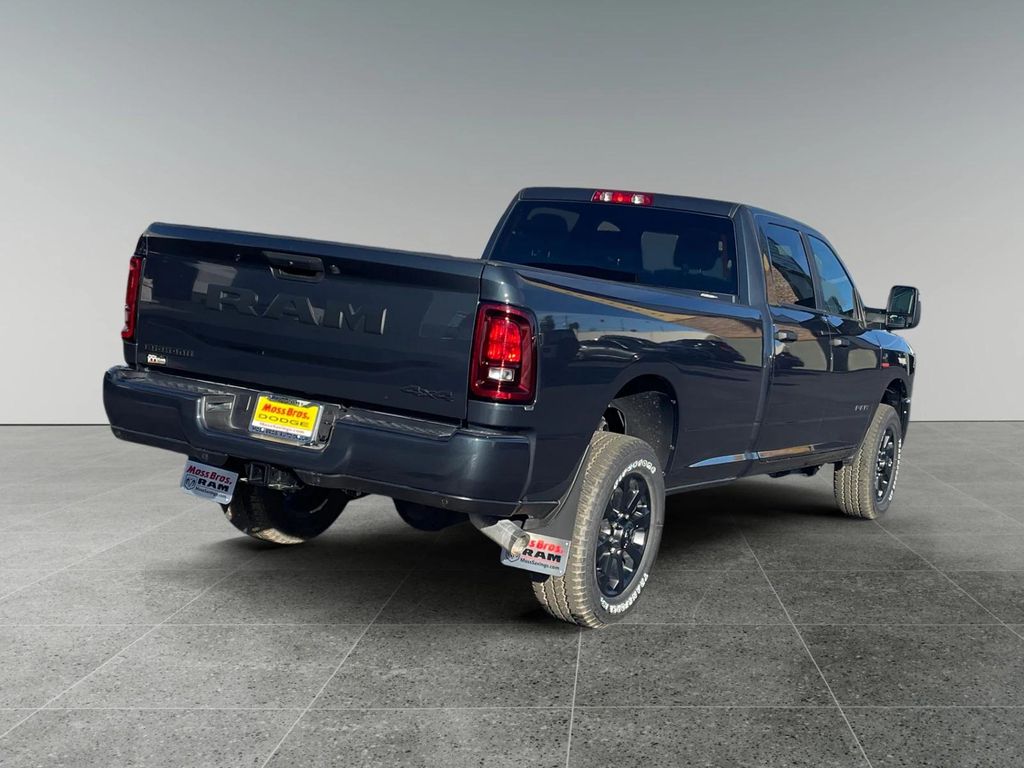 صورة 5 لـ 2026 RAM 3500 BIG HORN CREW CAB 4X4 8' BOX
