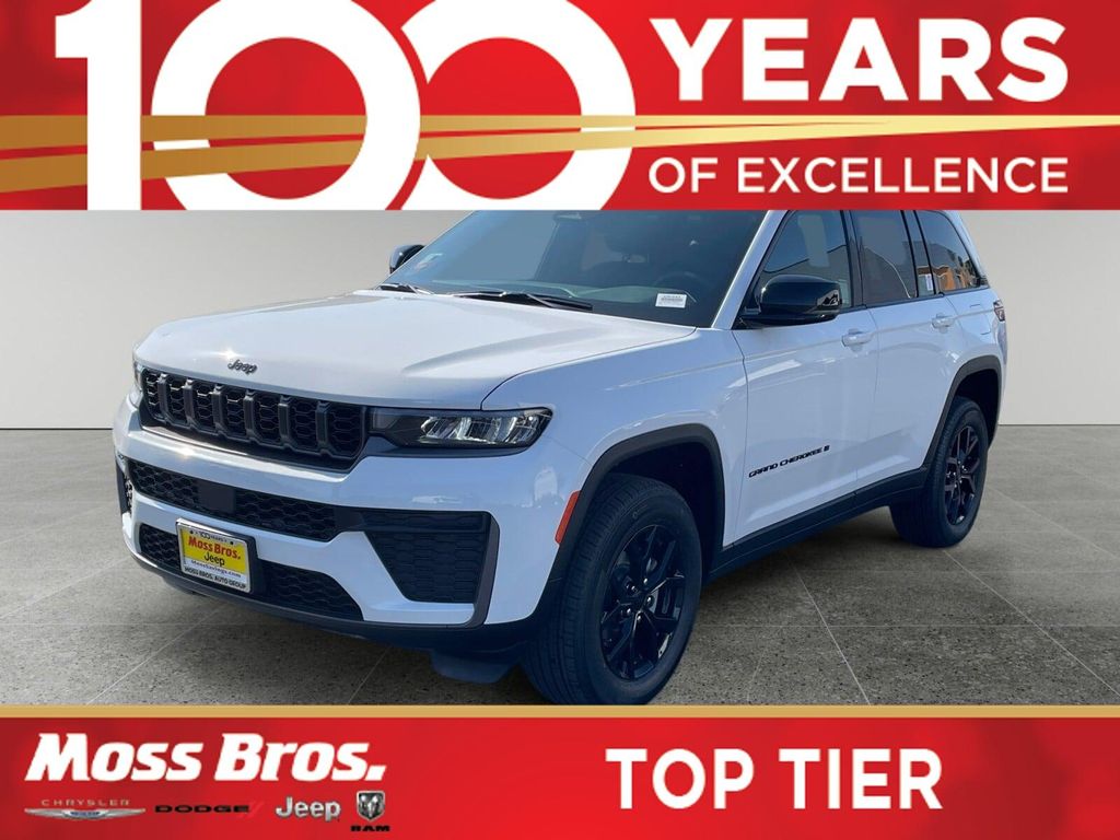 New 2026 Jeep Grand Cherokee Altitude