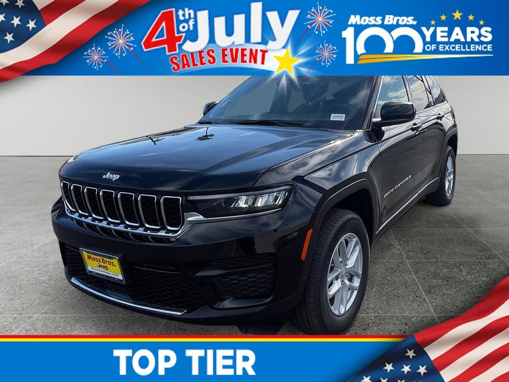 New 2026 Jeep Grand Cherokee Altitude