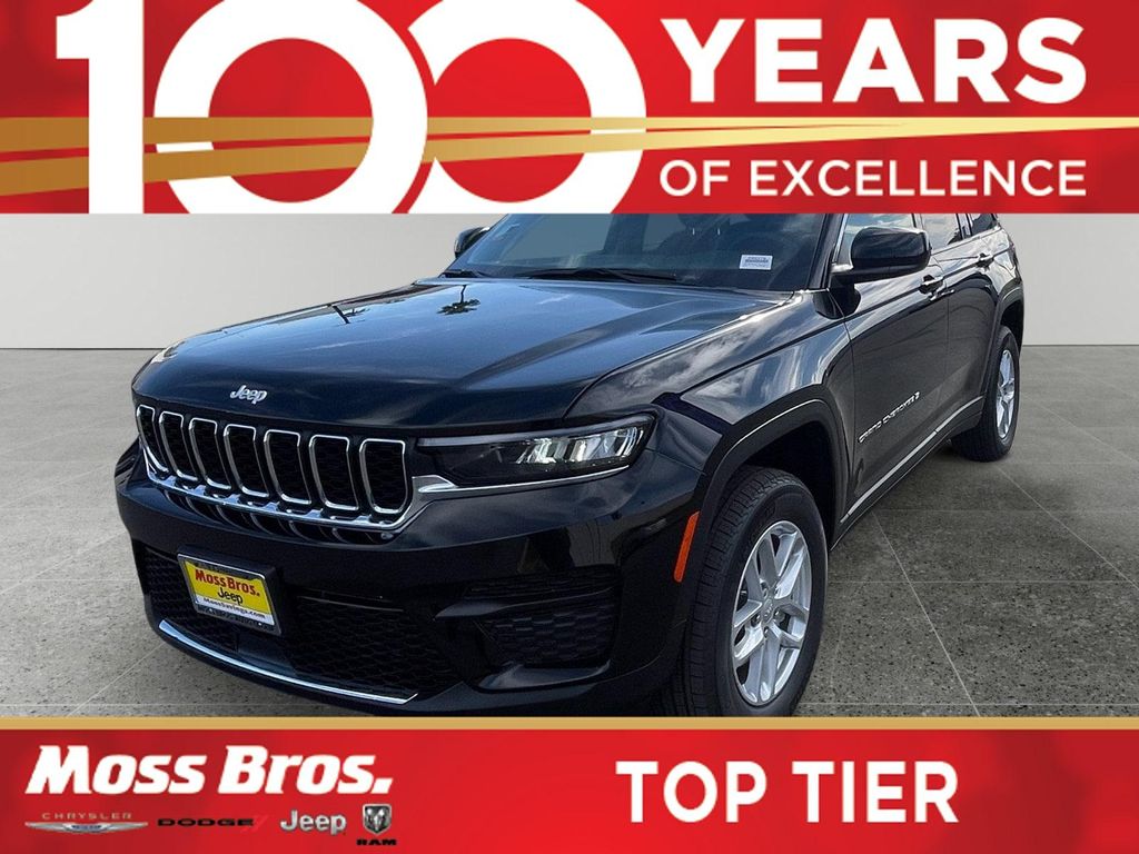 New 2026 Jeep Grand Cherokee Altitude