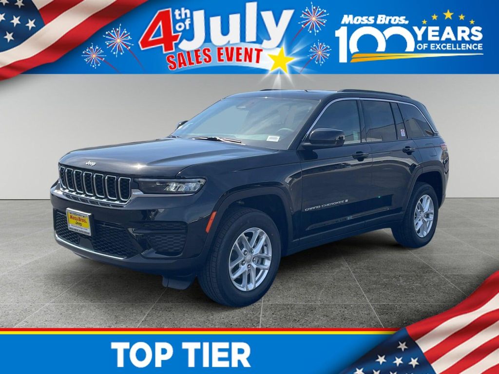 New 2026 Jeep Grand Cherokee Laredo