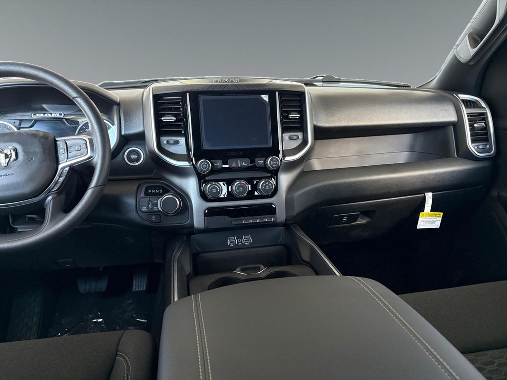 صورة مصغرة 12 لـ 2026 RAM 1500 EXPRESS