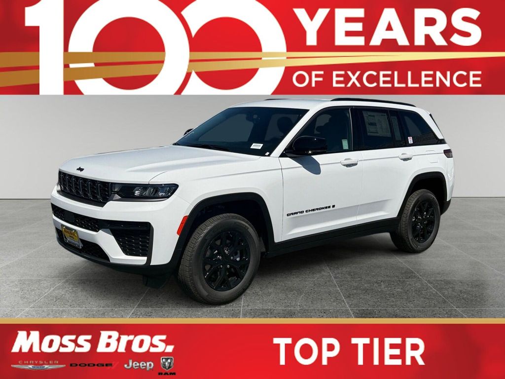 New 2026 Jeep Grand Cherokee Altitude