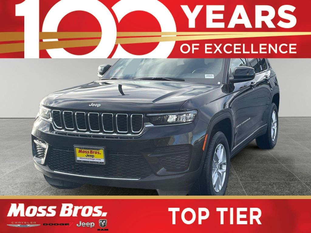 New 2026 Jeep Grand Cherokee Laredo