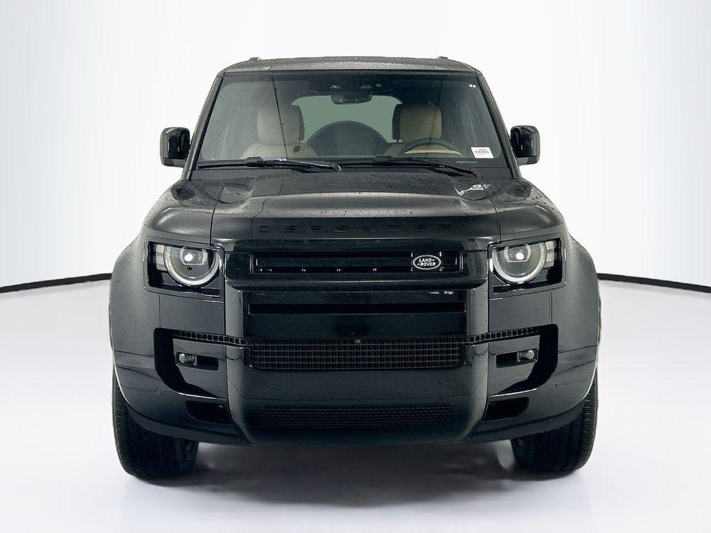 صورة 2 لـ 2026 LAND Rover DEFENDER X-DYNAMIC SE