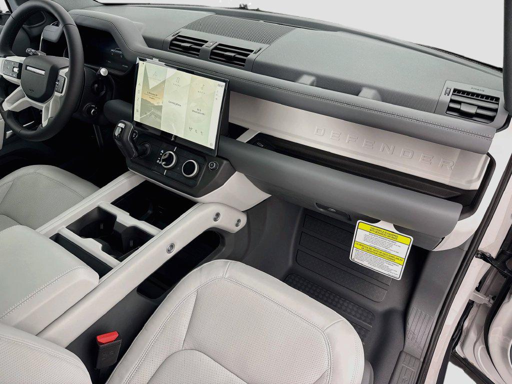 2026 LAND Rover DEFENDER S 缩略图 16