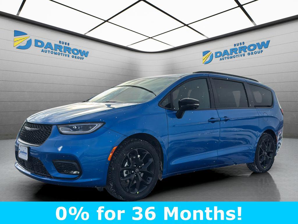 New 2026 Chrysler Pacifica L