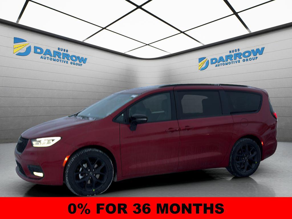 New 2026 Chrysler Pacifica Limited