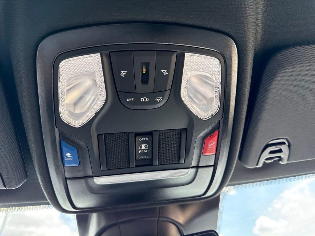 2026 RAM 3500 TRADESMAN — миниатюра 23