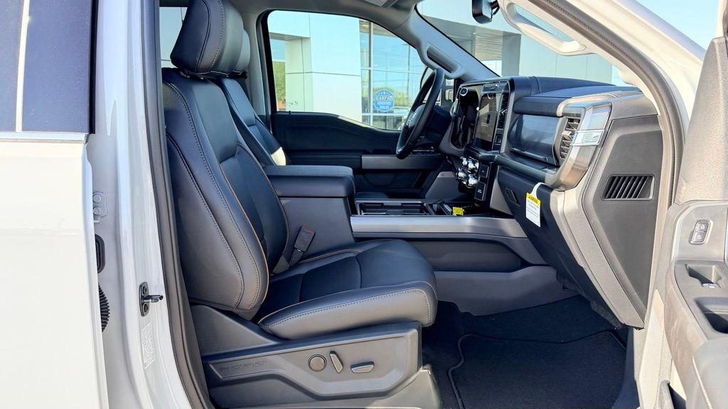 2026 FORD F-350 LARIAT SUPER DUTY 缩略图 20