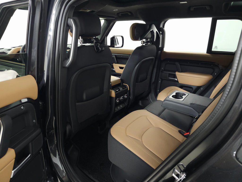 صورة مصغرة 37 لـ 2026 LAND Rover DEFENDER 110 V8