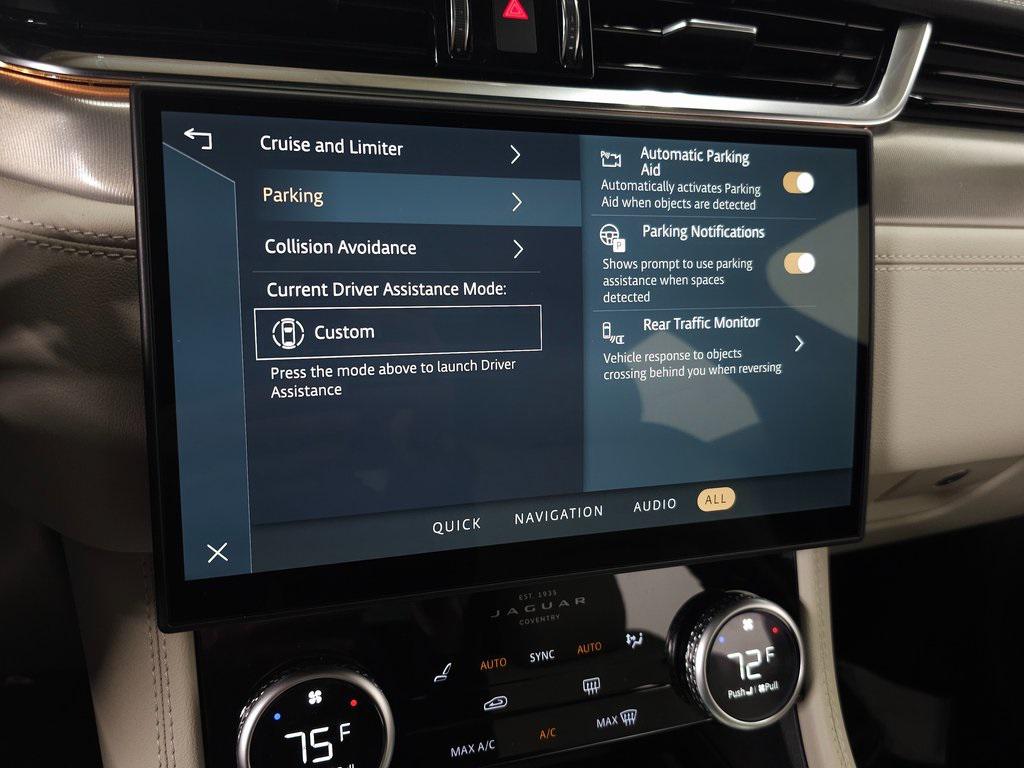 صورة مصغرة 24 لـ 2026 Jaguar F-PACE R-DYNAMIC S P250 AWD AUTOMATIC