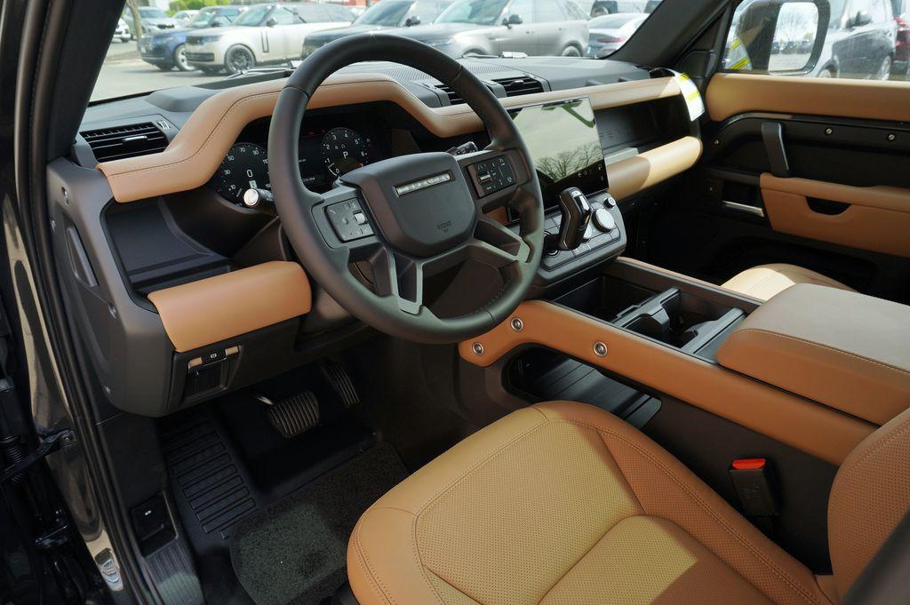 صورة مصغرة 12 لـ 2026 LAND Rover DEFENDER X-DYNAMIC SE