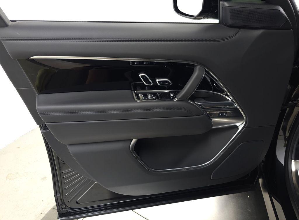 2026 LAND Rover RANGE ROVER P400 SE — миниатюра 15