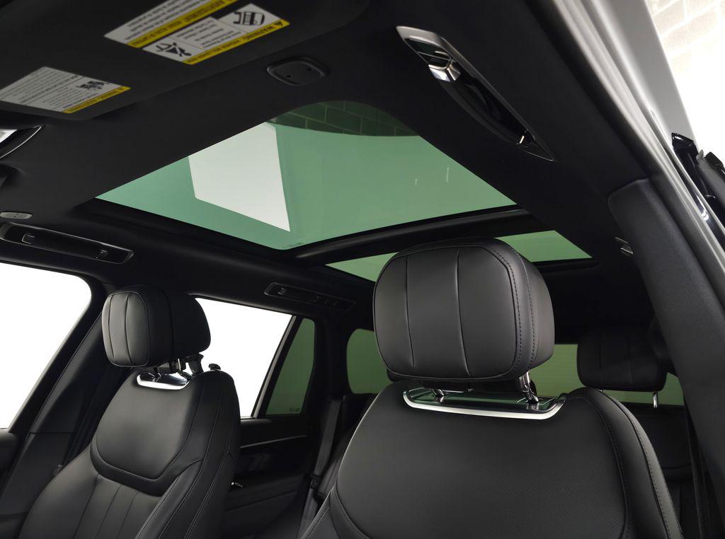 2026 LAND Rover RANGE ROVER P400 SE — миниатюра 19