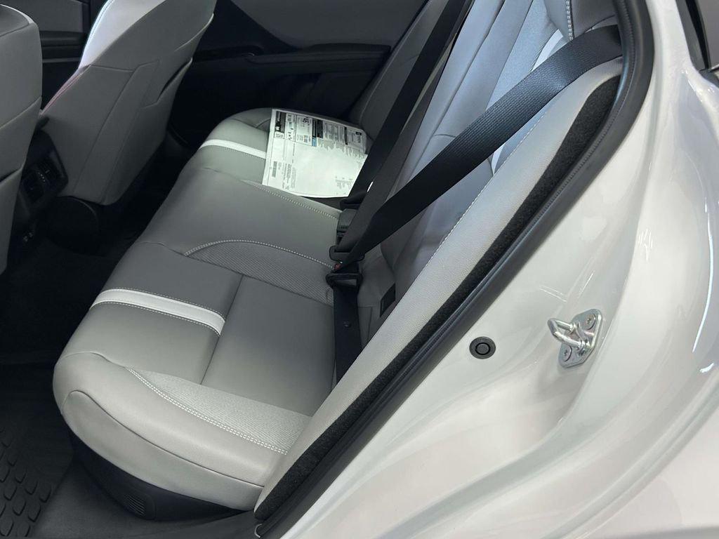 2026 Toyota CAMRY SE 缩略图 13