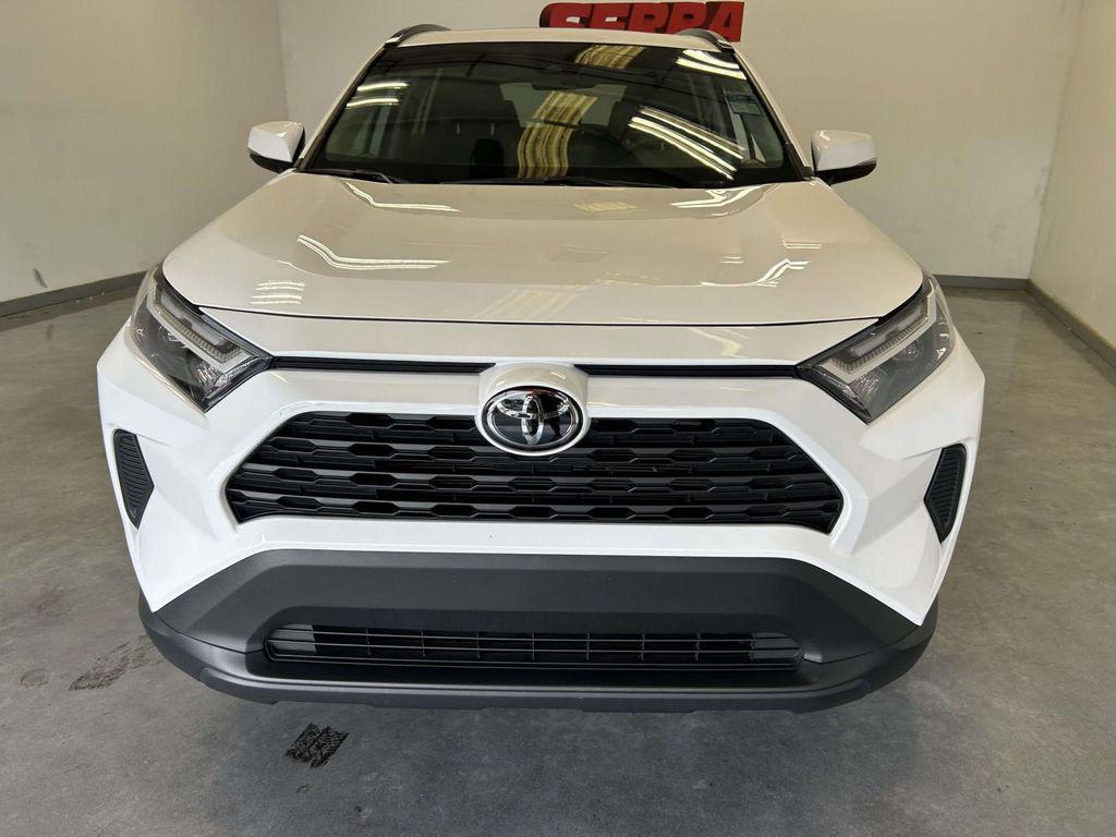 TOYOTA RAV4 - 8