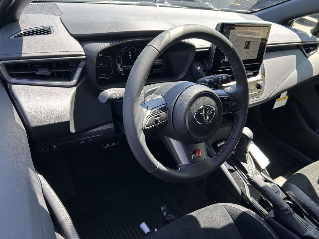 2026 Toyota COROLLA L — миниатюра 13