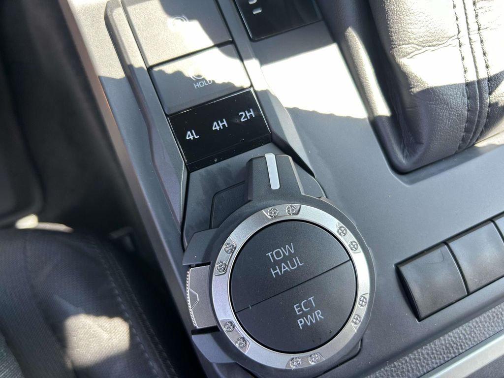2026 Toyota TACOMA SR5 缩略图 24