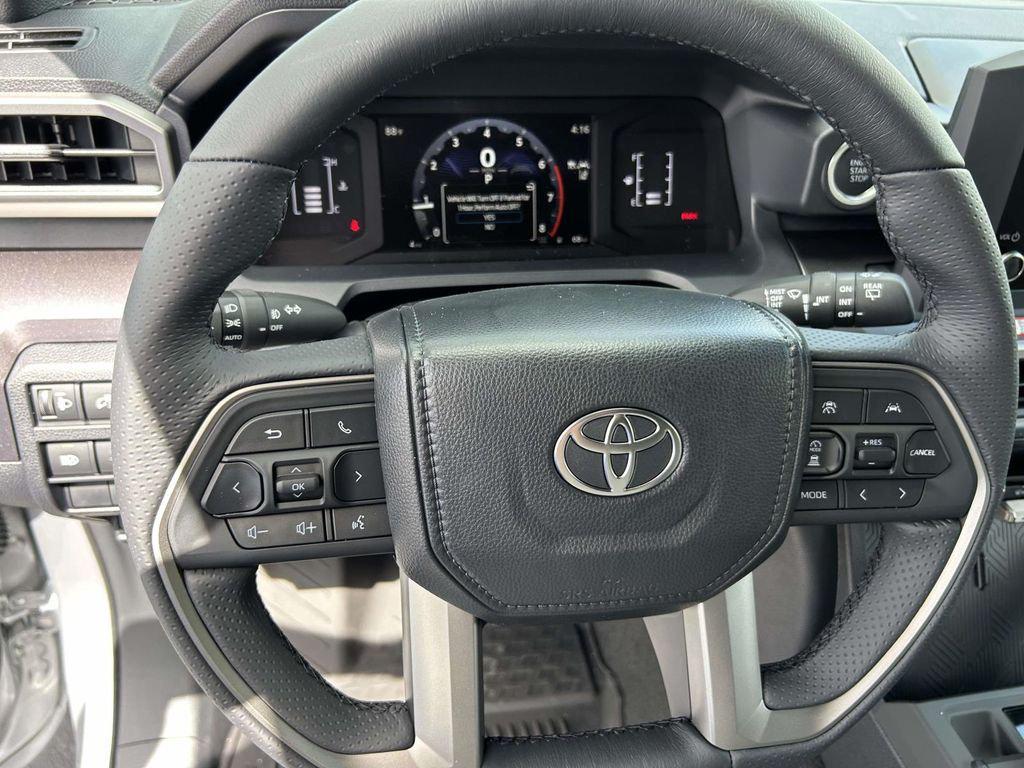 2026 Toyota 4RUNNER SR5 — фото 20