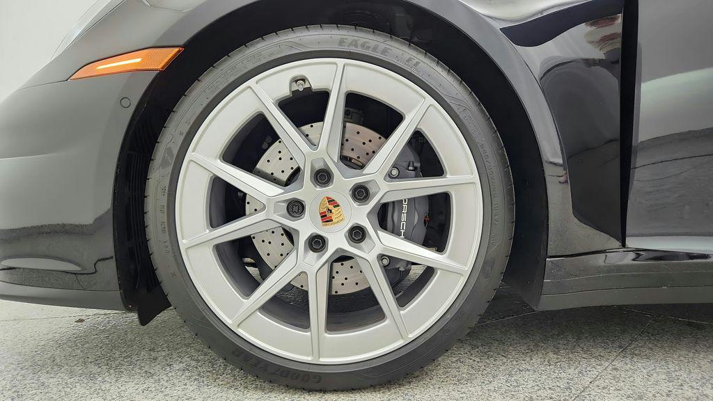 2025 Porsche 911 CARRERA 缩略图 13