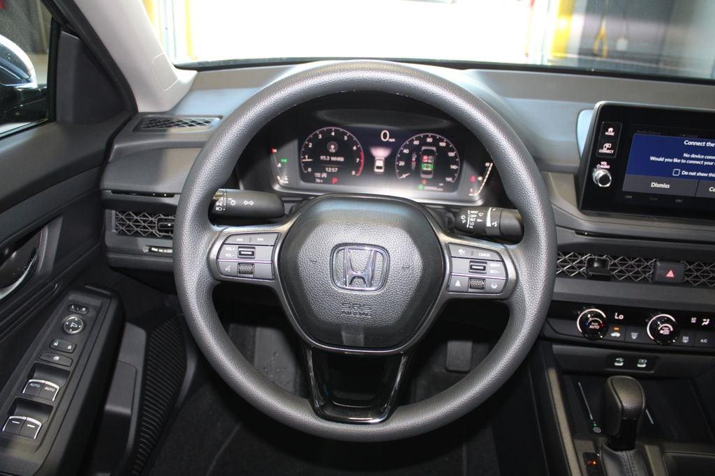 2026 Honda ACCORD LX thumbnail 23