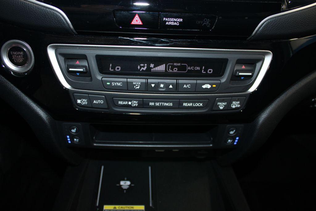صورة 22 لـ 2024 Honda PASSPORT BLACK EDITION
