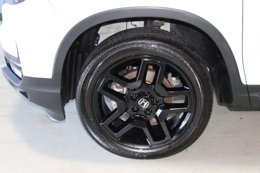 صورة 4 لـ 2024 Honda PASSPORT BLACK EDITION