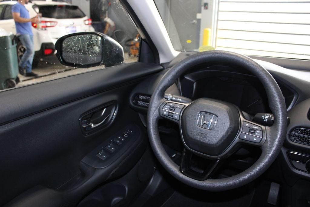 2027 Honda HR-V LX — миниатюра 25
