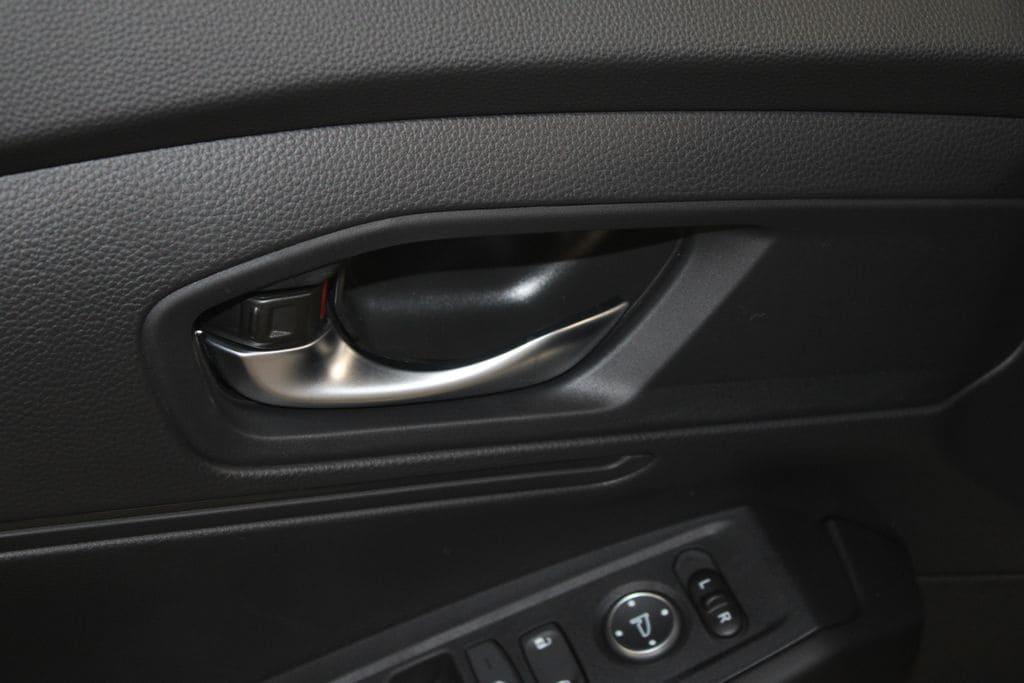 2026 Honda ACCORD LX thumbnail 17