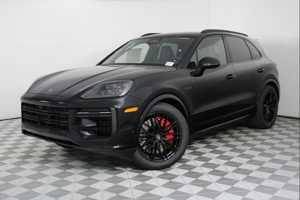 New 2026 Porsche Cayenne Cayenne Turbo E-Hybrid