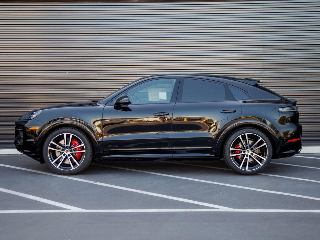 صورة 2 لـ 2026 Porsche CAYENNE GTS