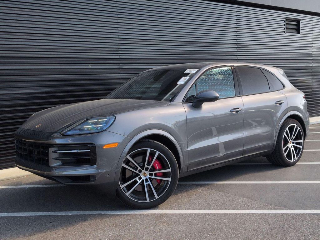 PORSCHE CAYENNE - 1