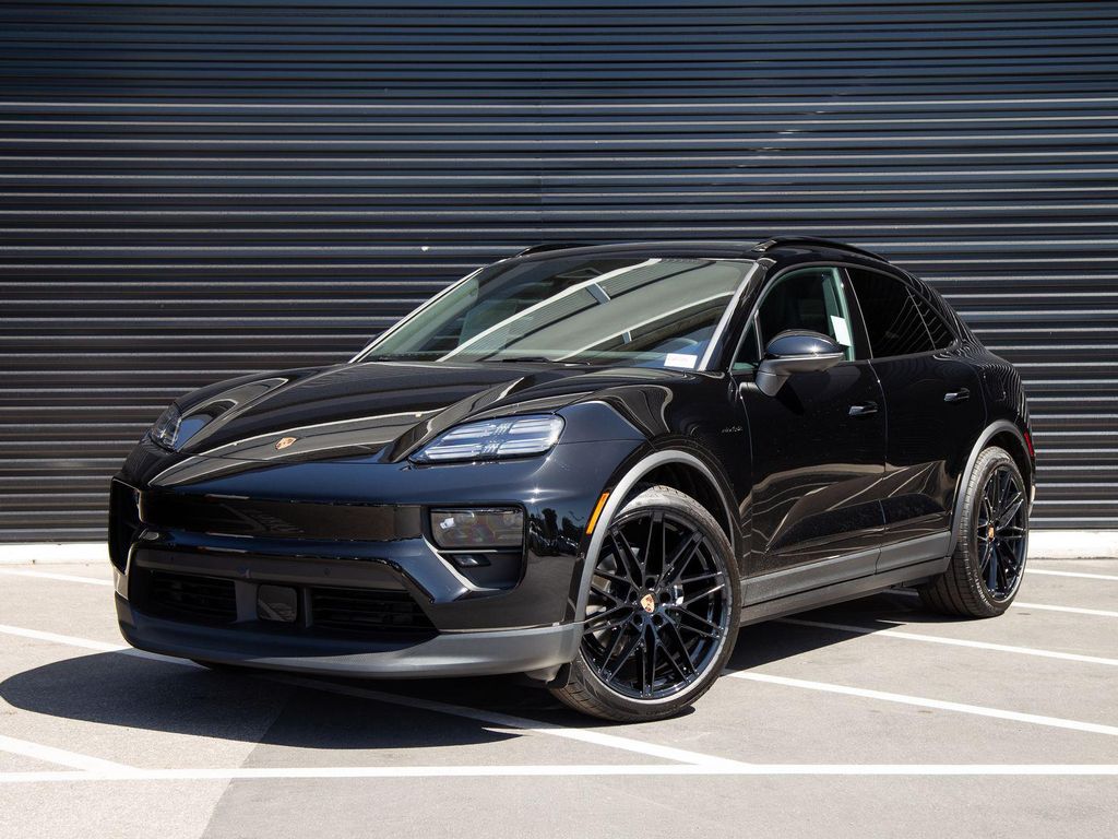 New 2026 Porsche Macan Macan Electric