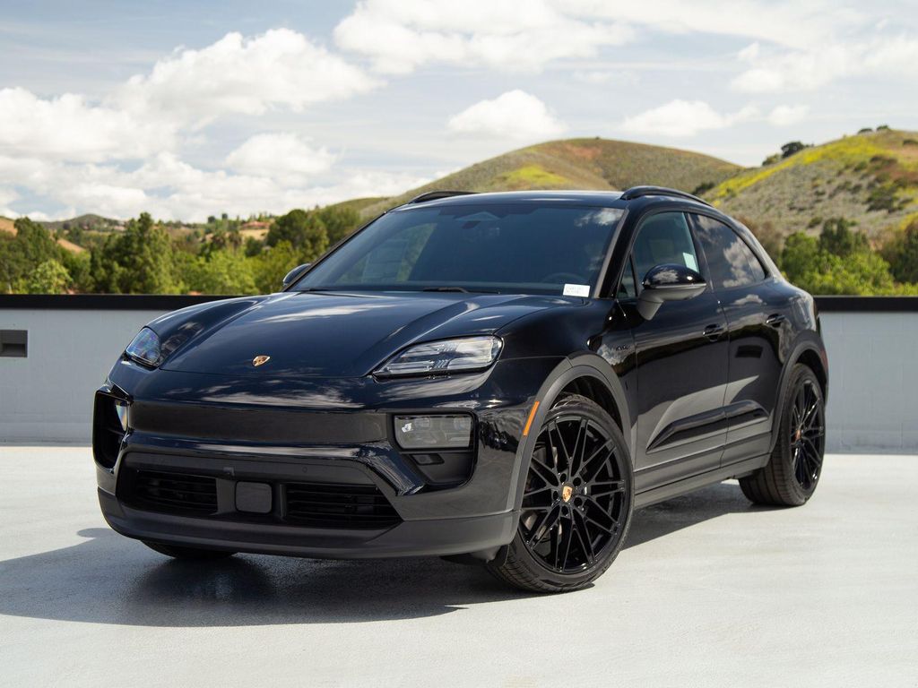 New 2026 Porsche Macan Macan Electric