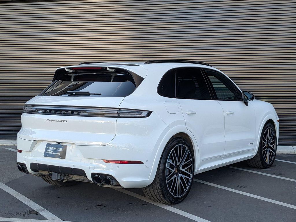 PORSCHE CAYENNE - 9