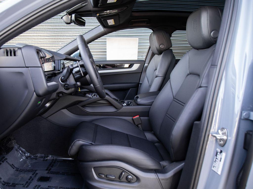 PORSCHE CAYENNE - 5
