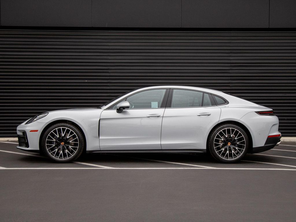 صورة 2 لـ 2026 Porsche PANAMERA
