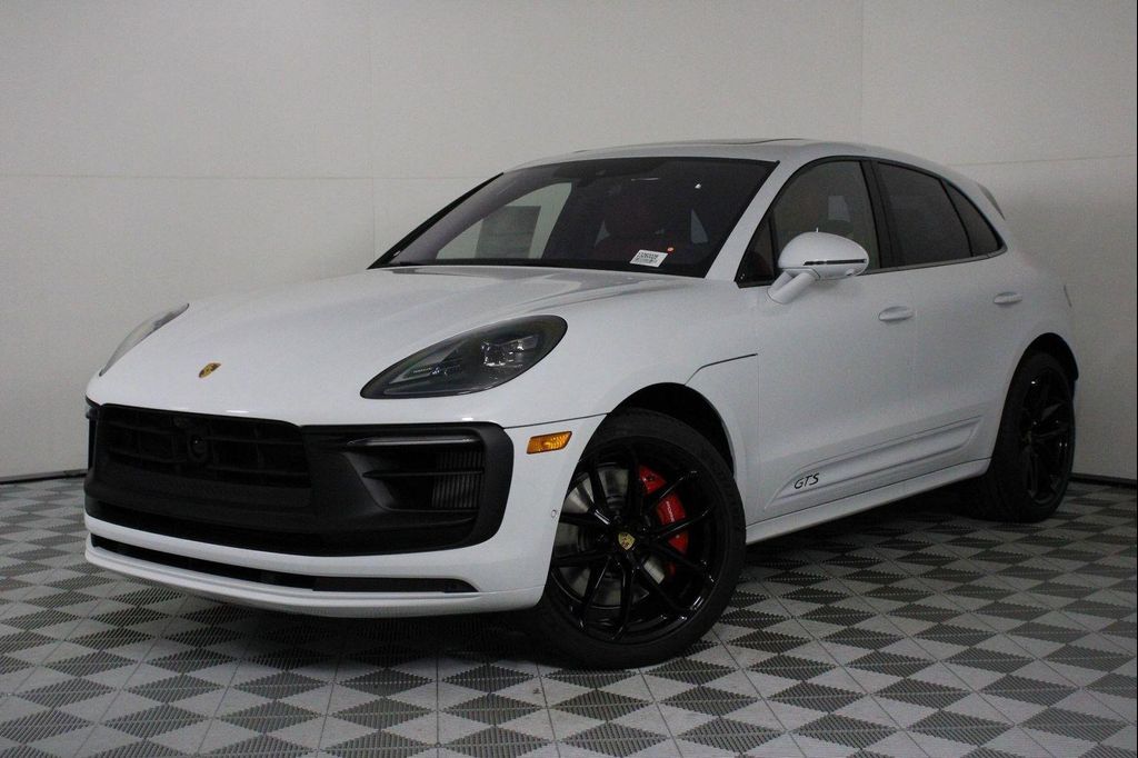 New 2026 Porsche Macan Macan GTS