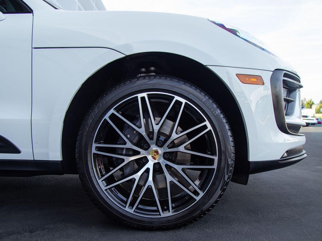 PORSCHE CAYENNE - 6